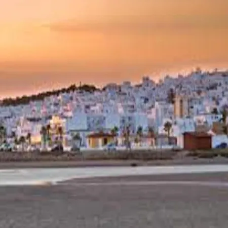 Apartamento Familiar Centrico En Conil, Cerca De La Playa, Con Terraza Y Wi-fi - Es-180-241