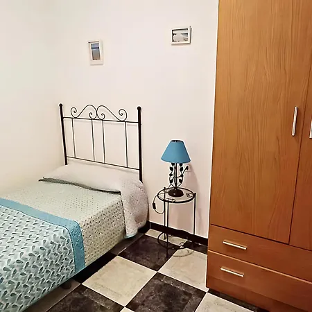 Apartamento Familiar Centrico En Conil, Cerca De La Playa, Con Terraza Y Wi-fi - Es-180-241 Apartment Conil De La Frontera